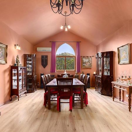 The Castle At Bonville Bagian luar foto